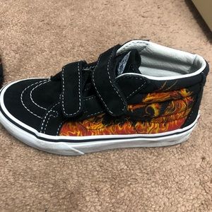 Vans kids S8 Mid Dragon Flame. Size 13